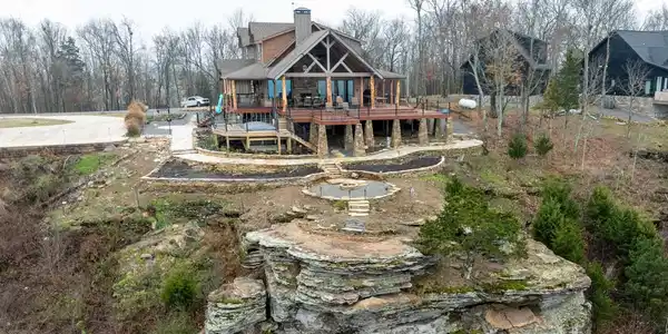 2501 Diamond Bluff Road