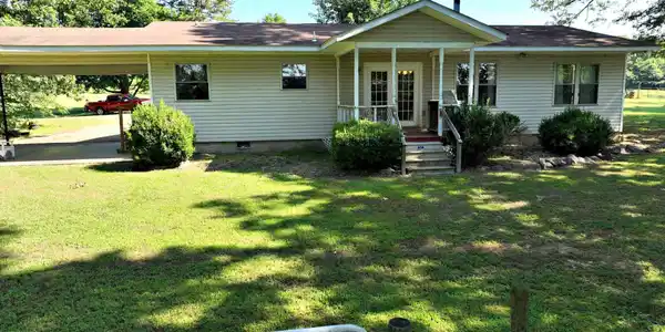 132 Deshong Lane