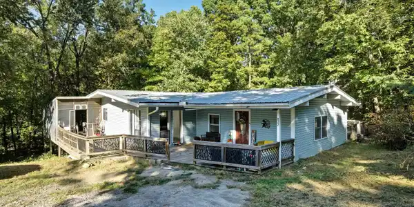 872 Dogwood Trail