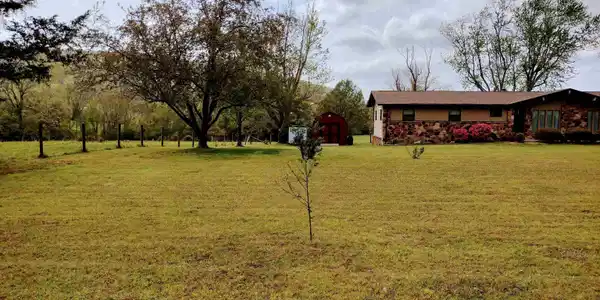 403 South Bayou DR