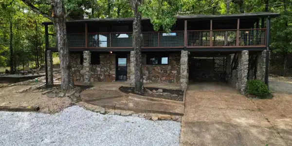 858 Dave Creek Parkway