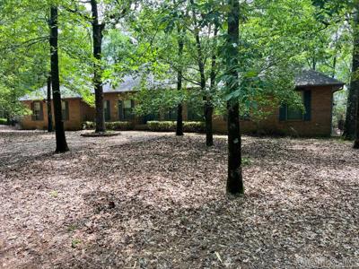 124 East Bluff