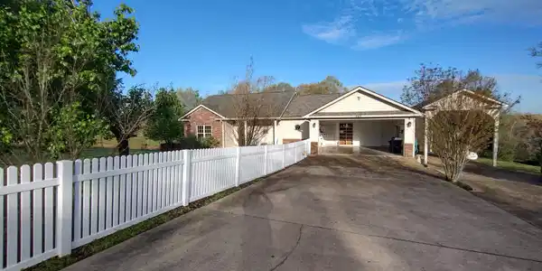 649 Country Charm RD