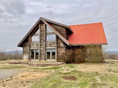 5762 Buttercreek Road