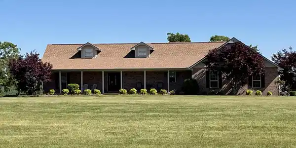 571 Honeysuckle Road