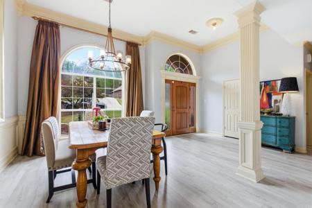 2209 Sawgrass Drive