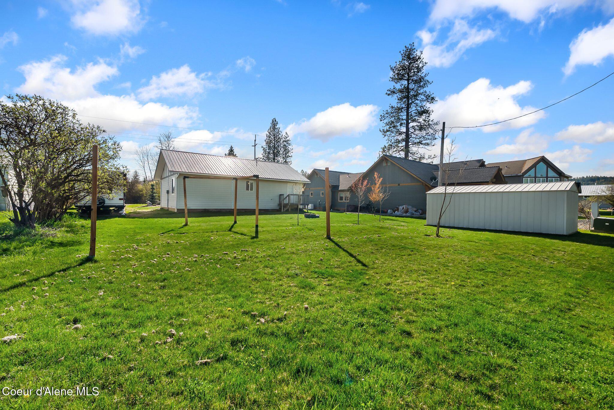 Image 4: Backyard