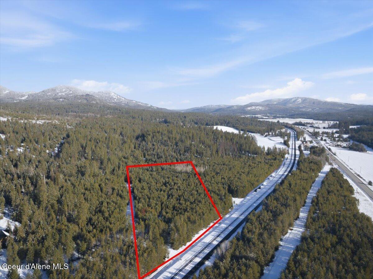 Image 3: 03-NKA - Athol Land_RedHogMedia