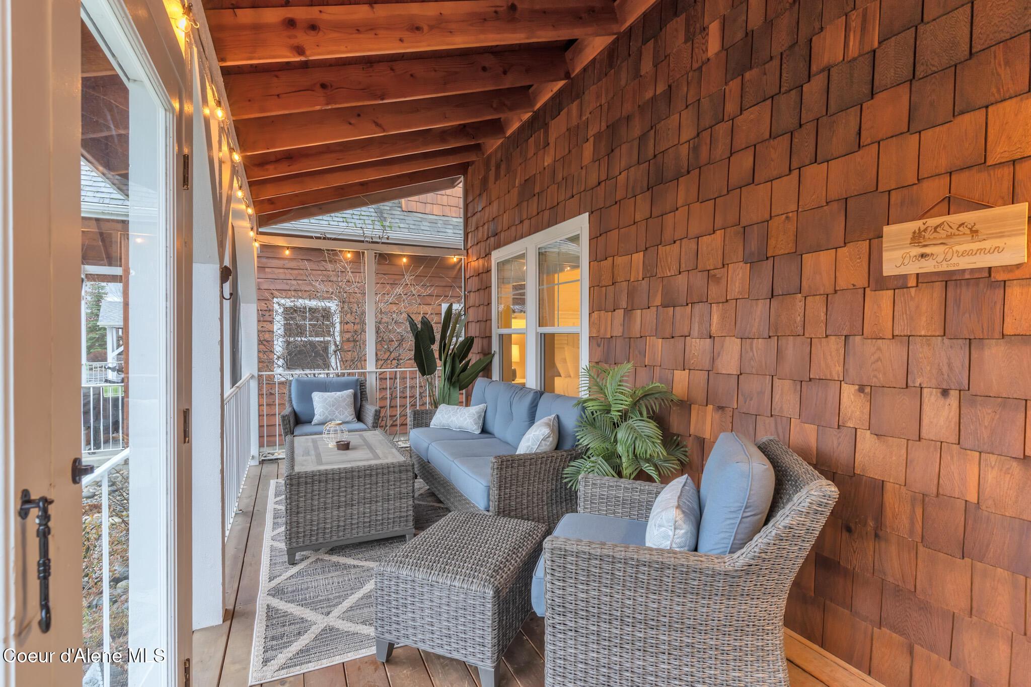 Image 4: Front Porch
