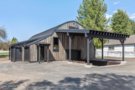 1431 E MILES AVE