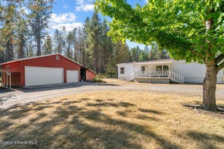 17207 N TRAILS END RD