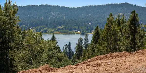 Image 3: Hausr lake view