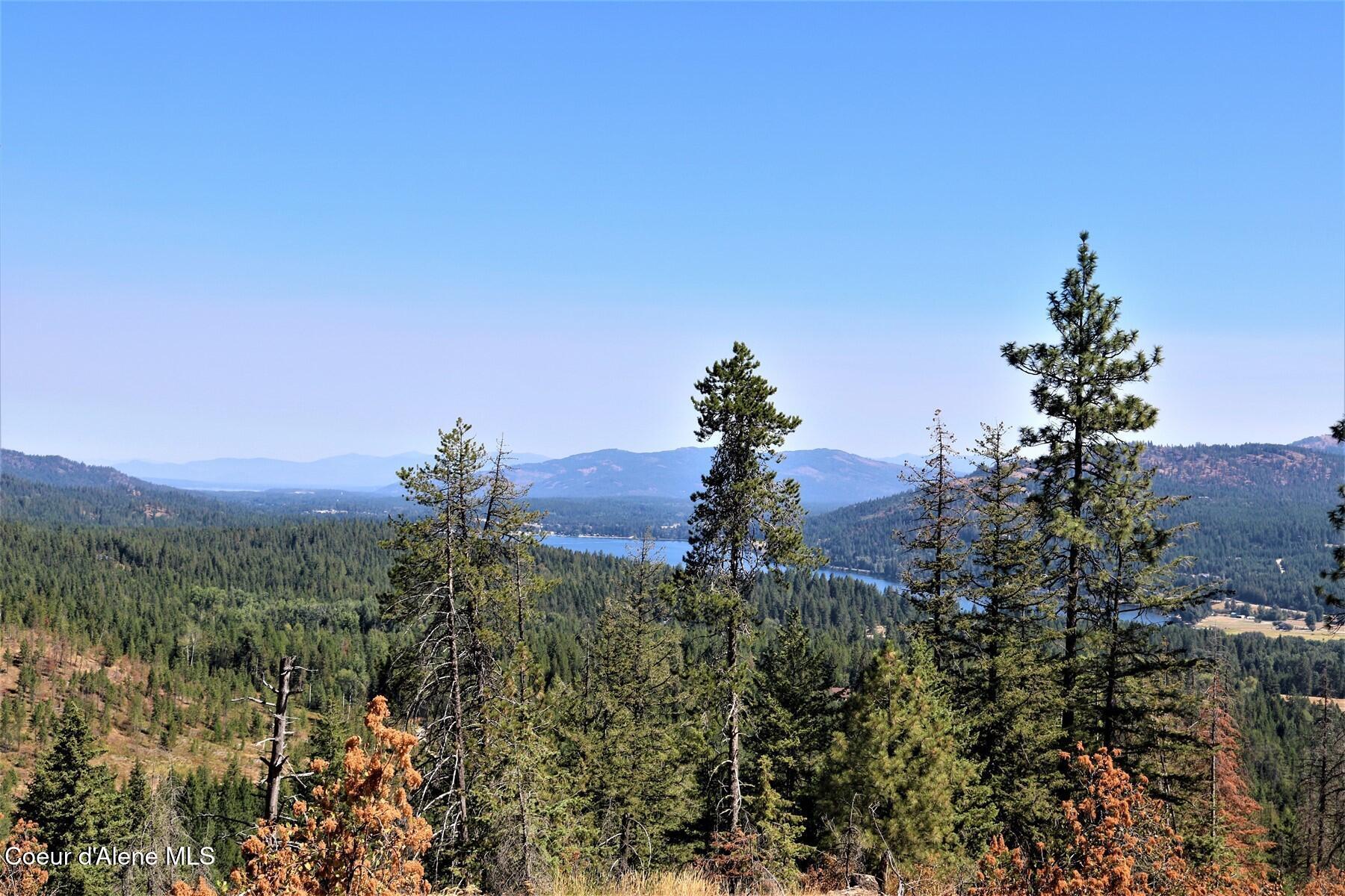Image 3: Lake Views