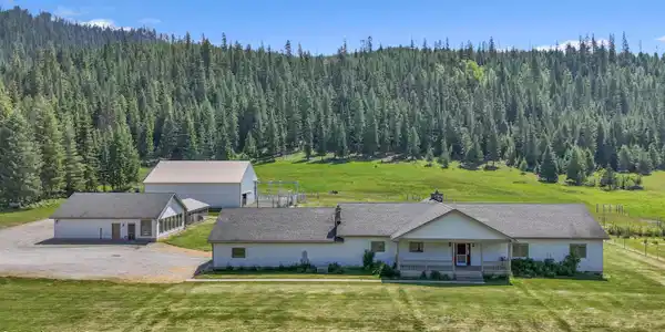 828 W Fork Eagle Creek Rd