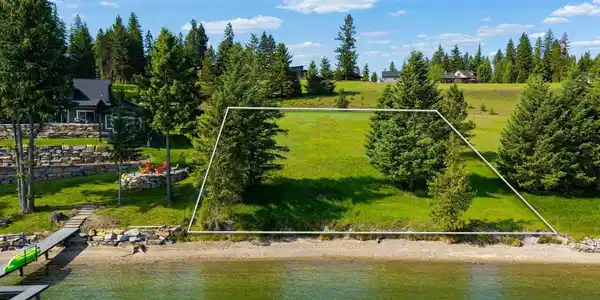 Image 4: 113 ft of water frontage
