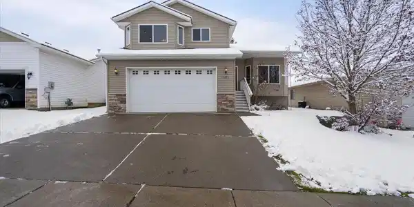 4224 N Brookie DR