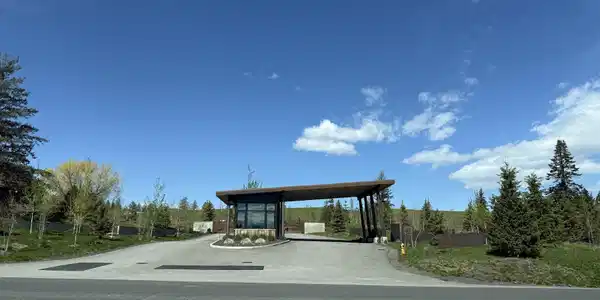 Image 3: Guard Gated Entrance