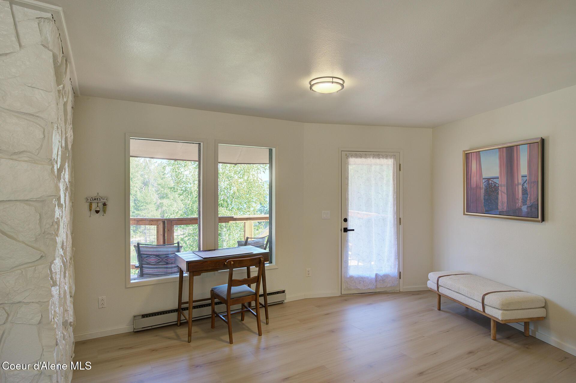 Image 4: 95-NancyRd-08