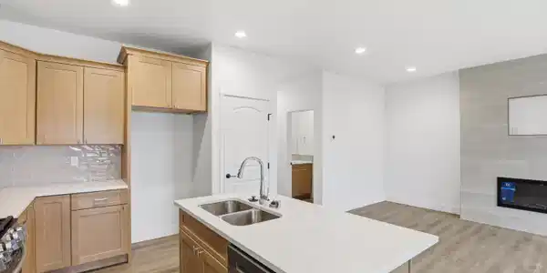 669 N Creative Way (LOT 11)