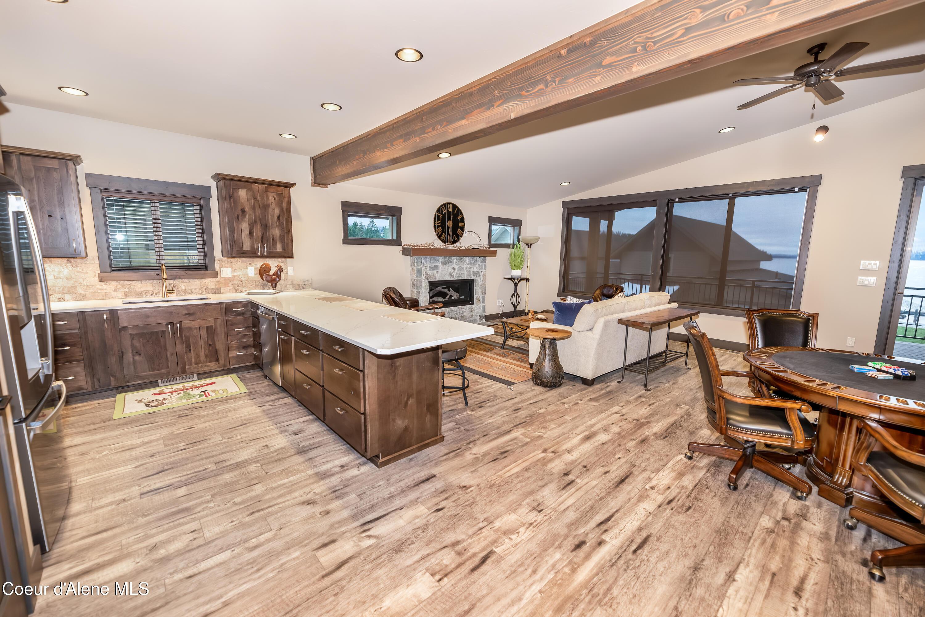 Image 2: Living Room
