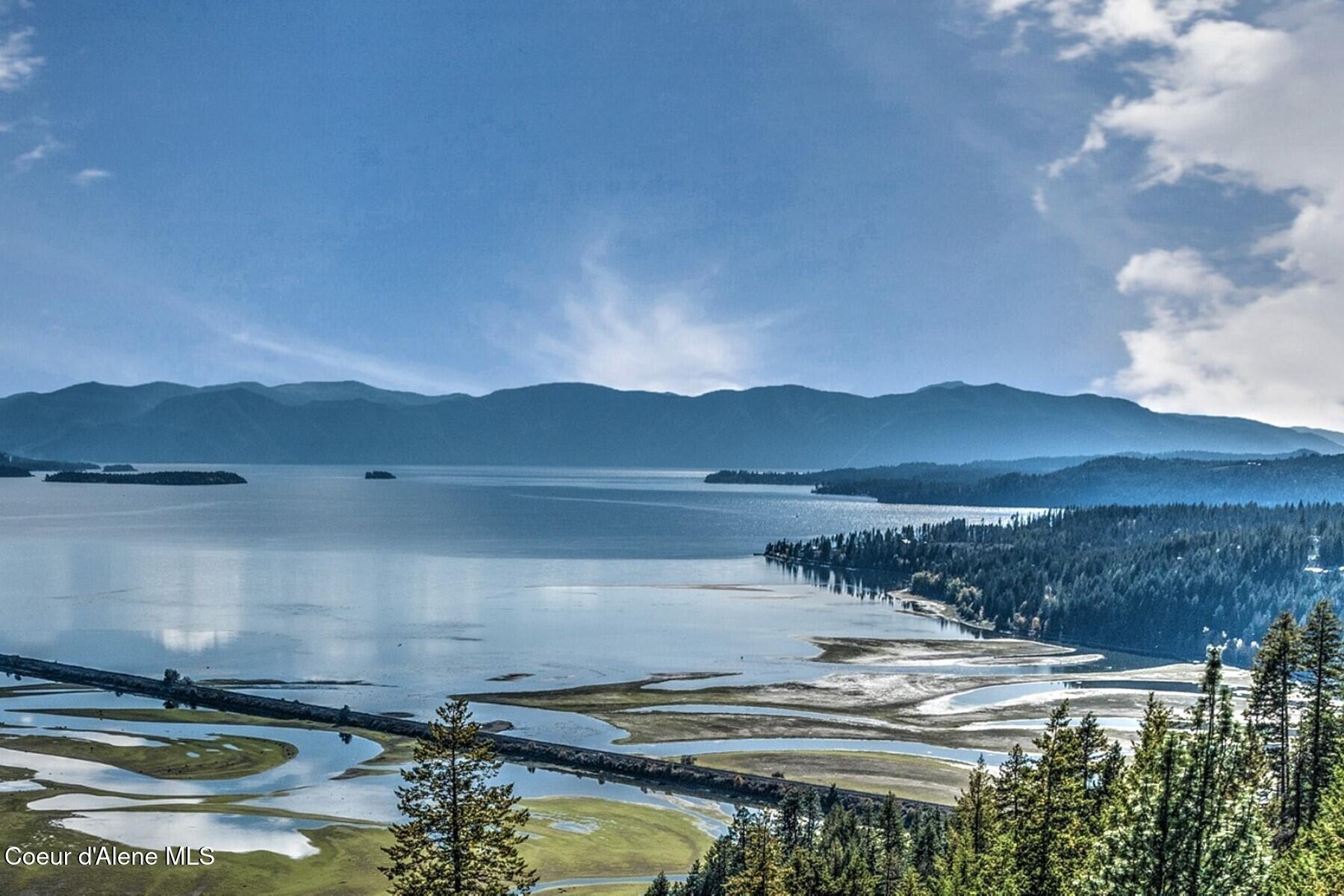 Image 3: Simply Spectacular Views