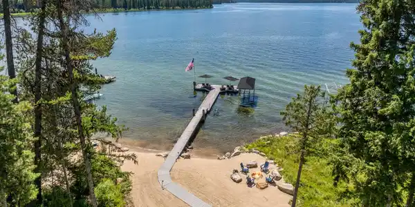 50 Lower Bear Creek Bay Rd