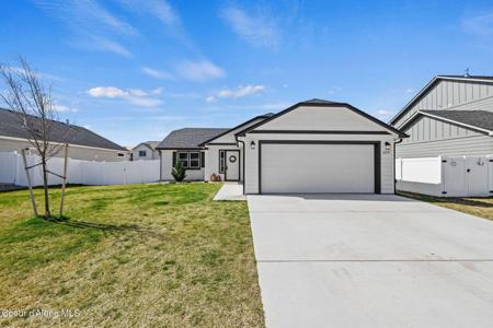 16237 N Hadley Loop