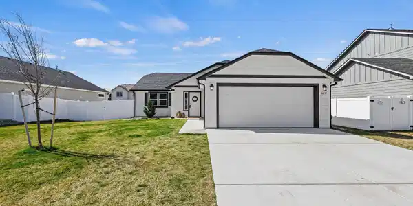 16237 N Hadley Loop