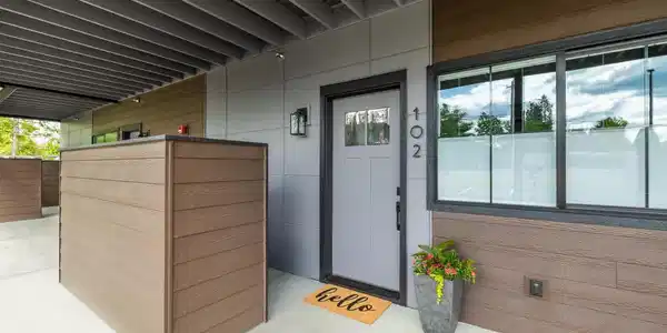 50 Carnelian Ave Unit 102