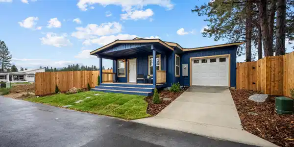 79 Finley AVE