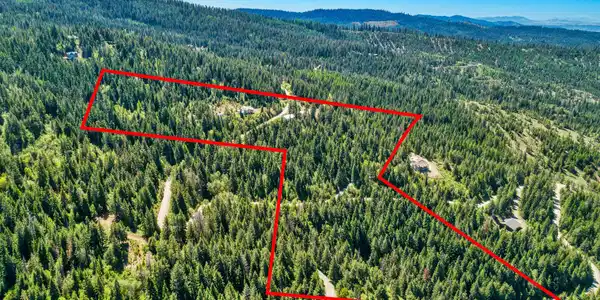 Image 2: Aerial_9338SCaribouRidgeRd-5_Outlined