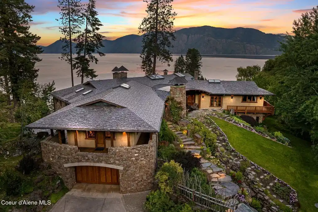 Image 1: Sunset at Loch Haven Estate