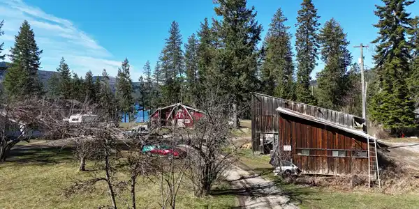 Image 3: Old Barn