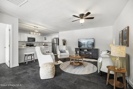 140 Railroad Ave Unit 3