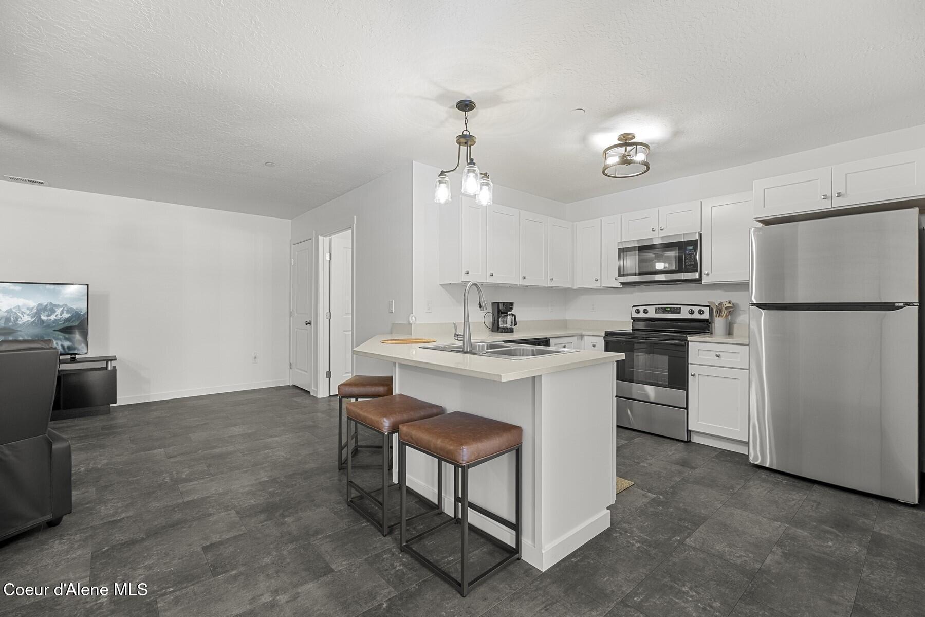 Image 2: Open and Spacious