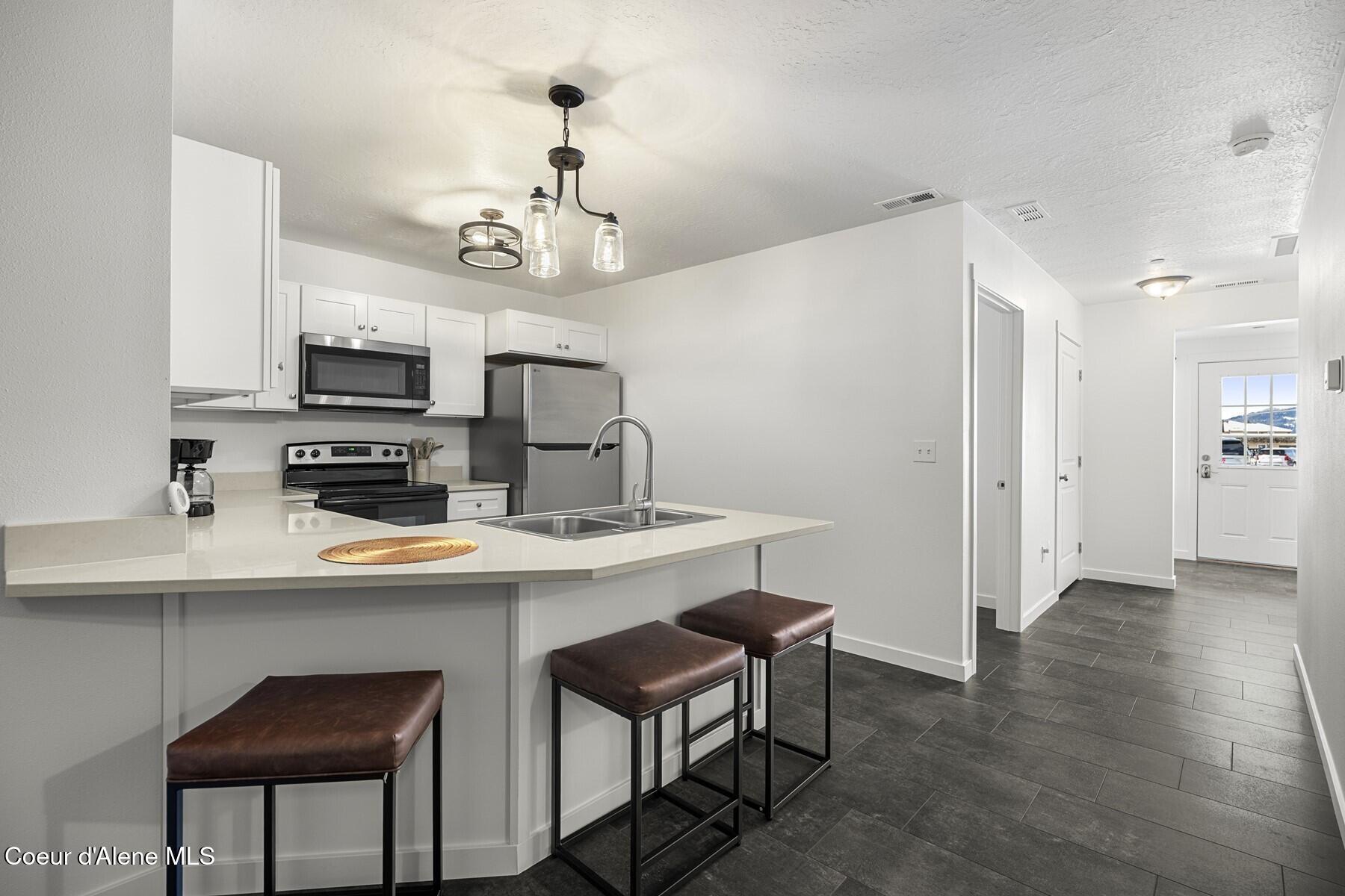 Image 3: Quartz Countertops