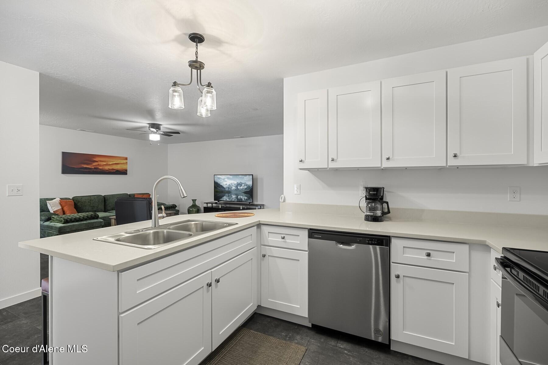 Image 4: New Appliances