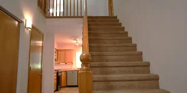 Image 3: 3