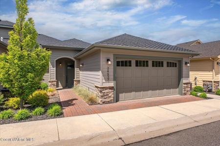24457 E Pinnacle Ct