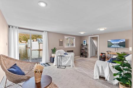 16862 E BOILEAUS G DOCK