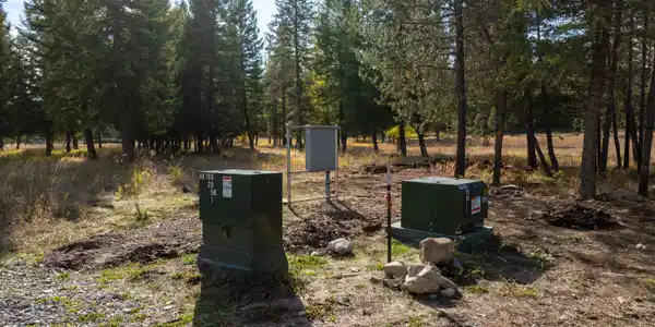 Image 3: New 400 amp electrical service