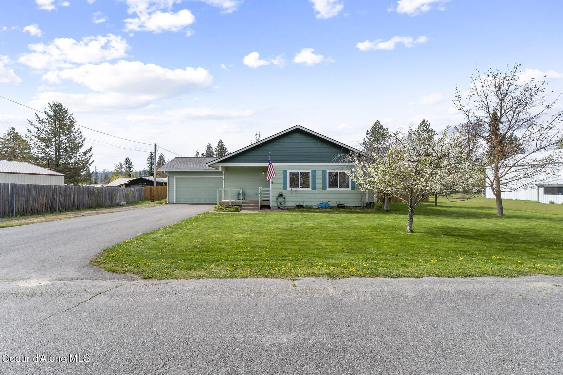 Image 1: 372-Glidden-Ave-1093