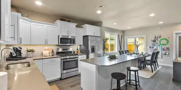 Image 3: Targhee - Kitchen-2