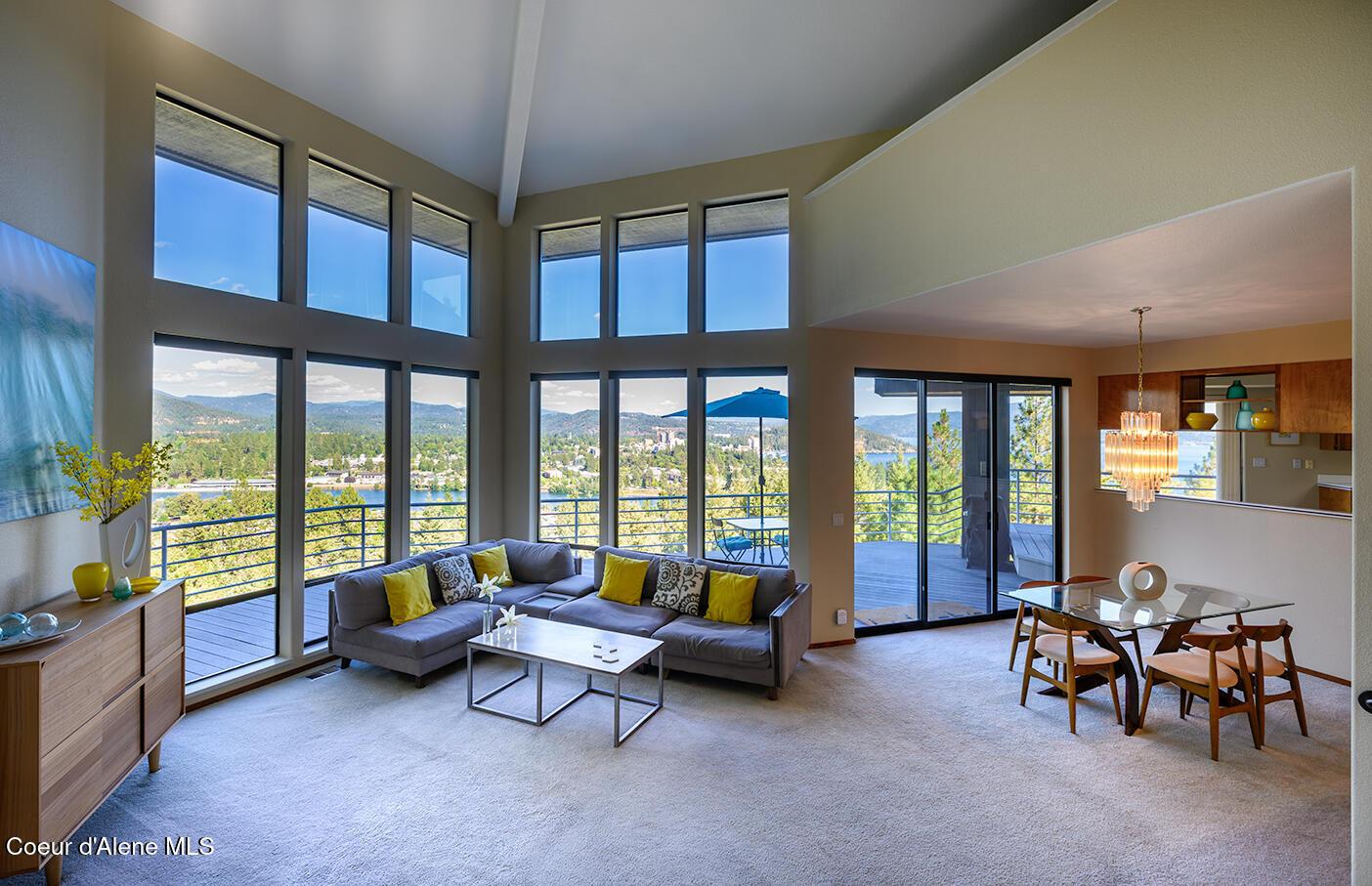 Image 4: Living Room 9463-Edit-Edit-Edit