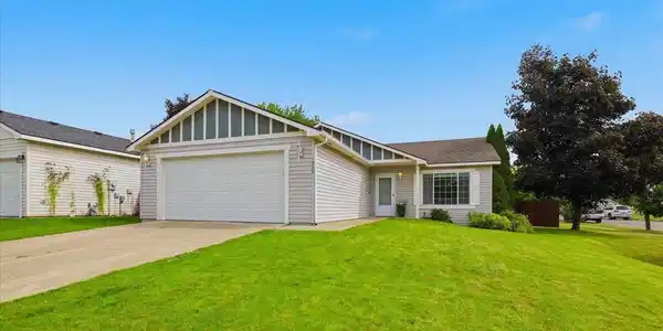1250 W Wishkah AVE