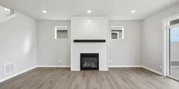 Image 4: Previously Built Home