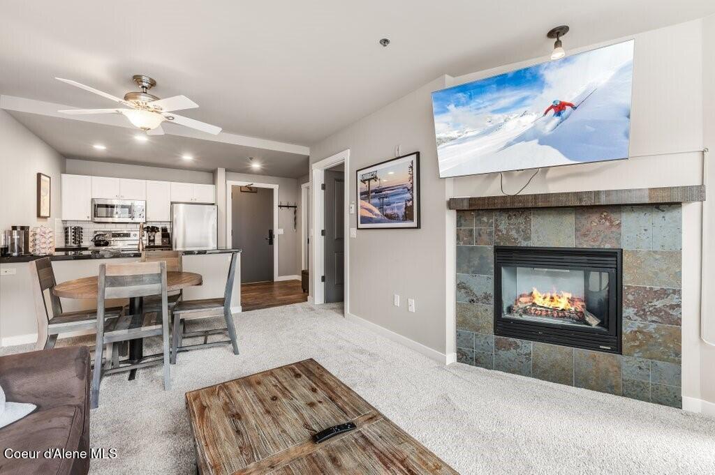 Image 4: Cozy Gas Fireplace