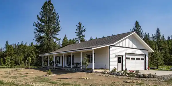 202 Elizabeth Ln