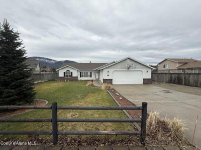 7605 W Boekel RD