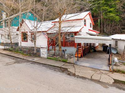 176 King St